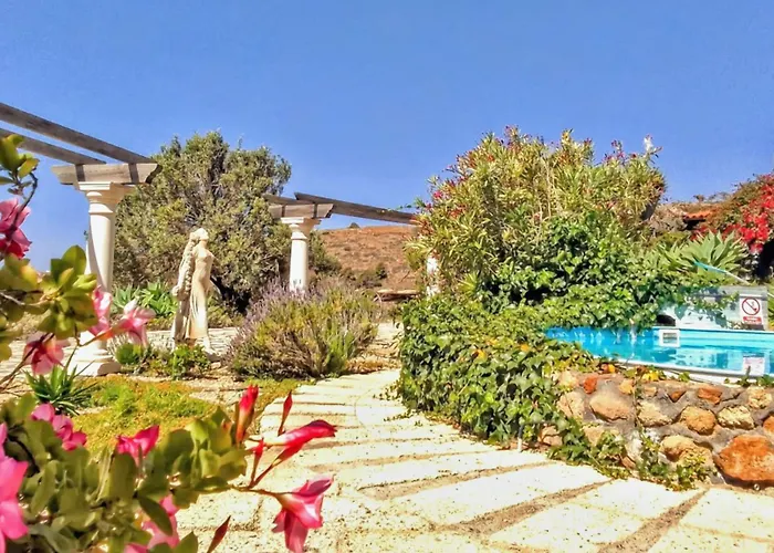 Semesterbostad Casa Rosa, Arico Viejo - Baden, Wandern, Klettern, Individualurlaub Jenseits Des Massentourismus, La Sabinita